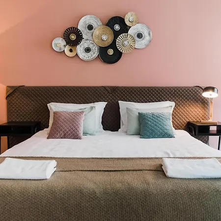 krevet i doručak Square 19-boutique 3*